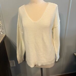 Off-White‎ Cream V-Neck Long Sleeve Sweater (Women's Medium)